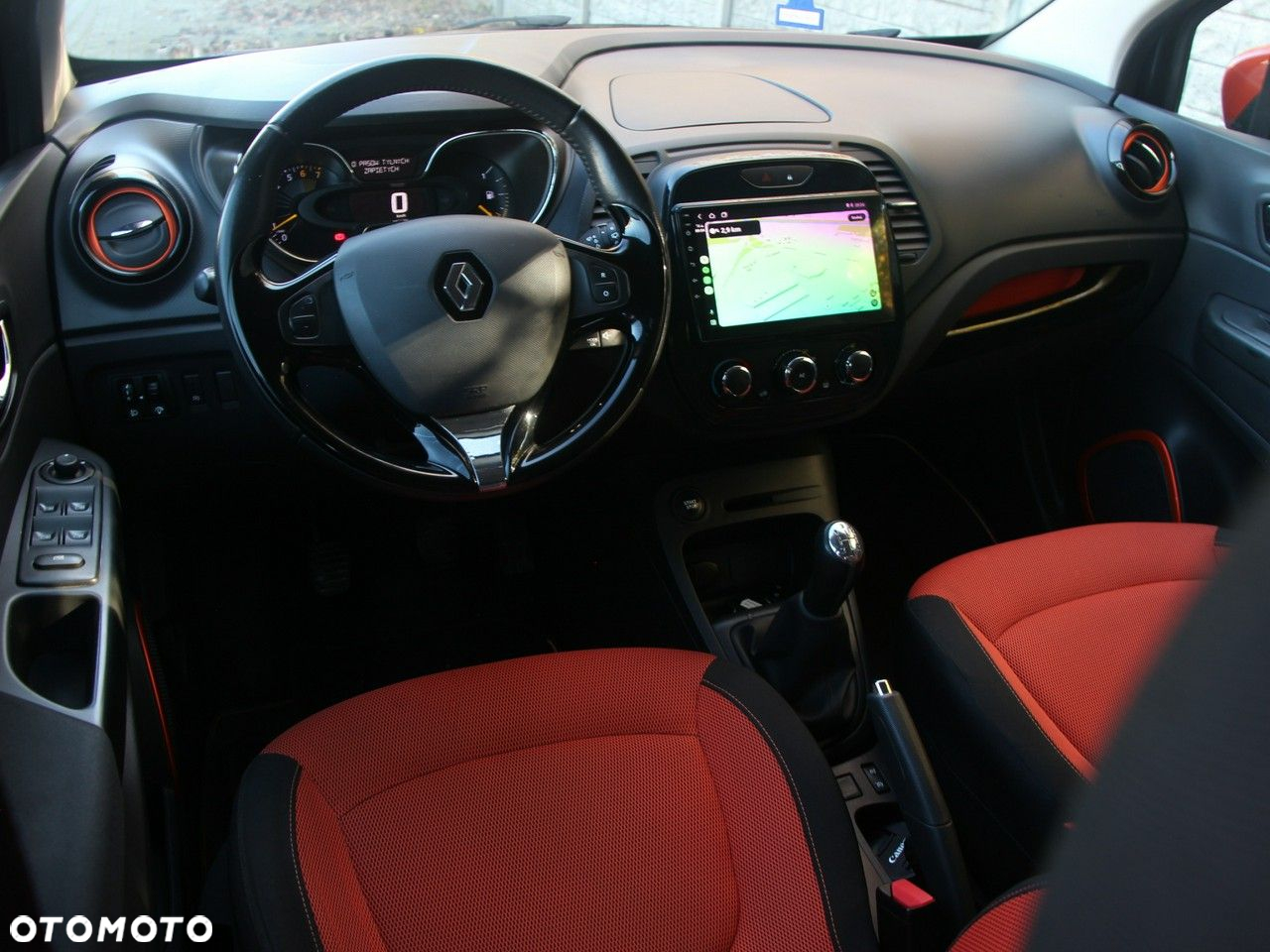 Renault Captur - 16