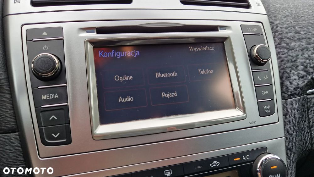 Toyota Avensis 2.0 D-4D Premium - 32