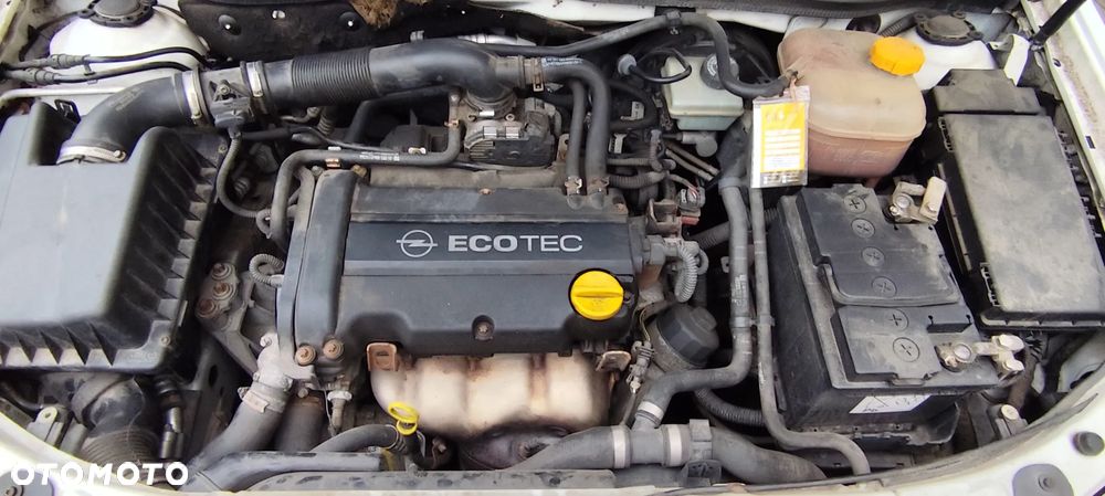 Opel Astra 1.4 Selection - 32