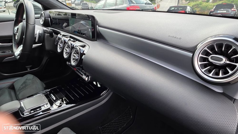Mercedes-Benz A 180 d AMG Line Aut. - 24