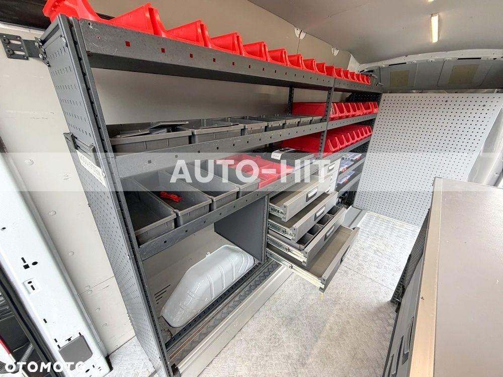 Ford Transit - 19