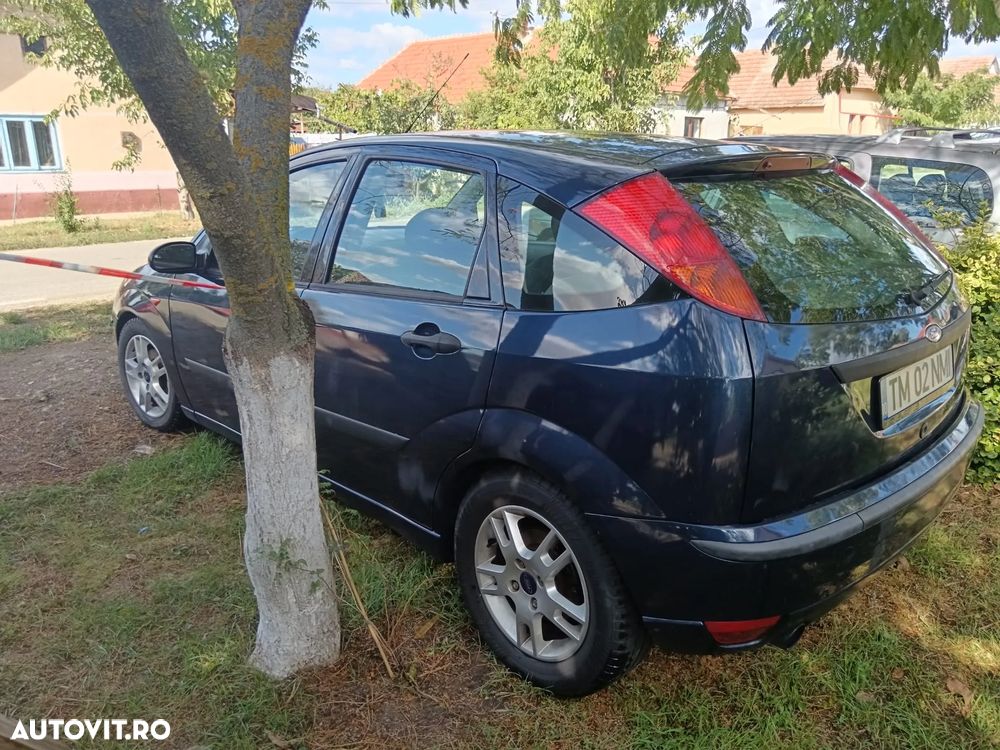 Ford Focus 1.8 TDDI Comfort - 4