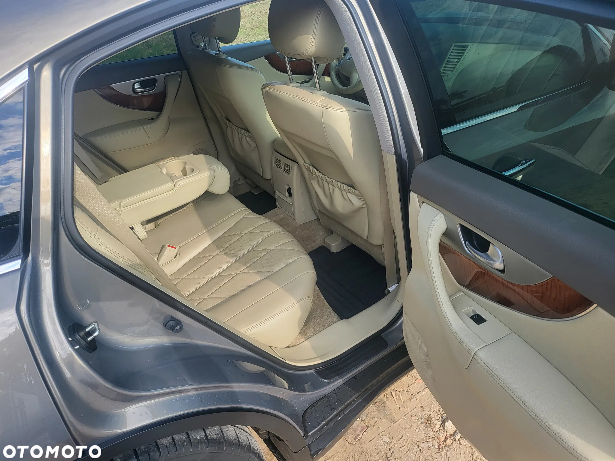 Infiniti QX70 3.0d S Premium - 13