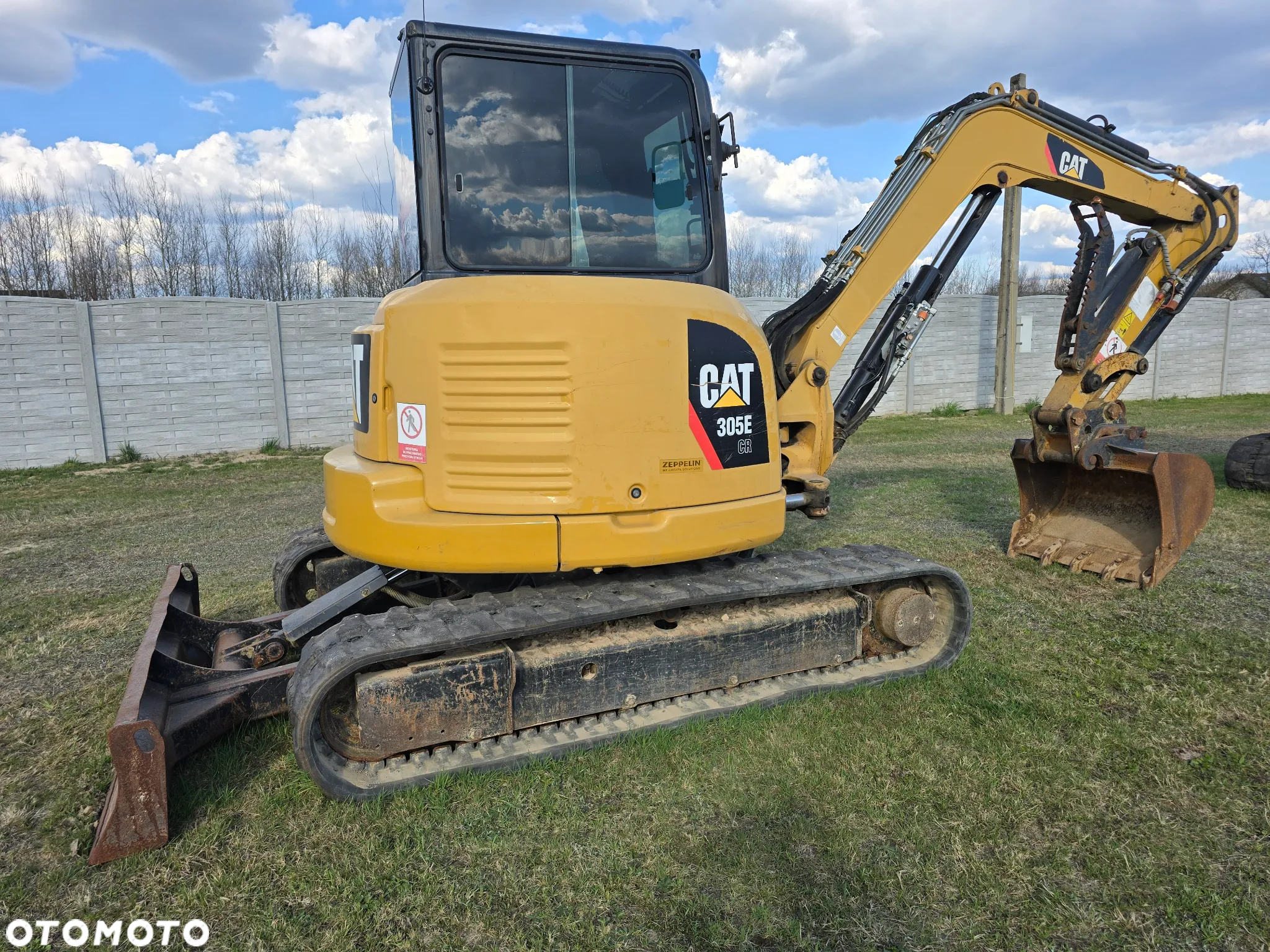 Caterpillar - 4