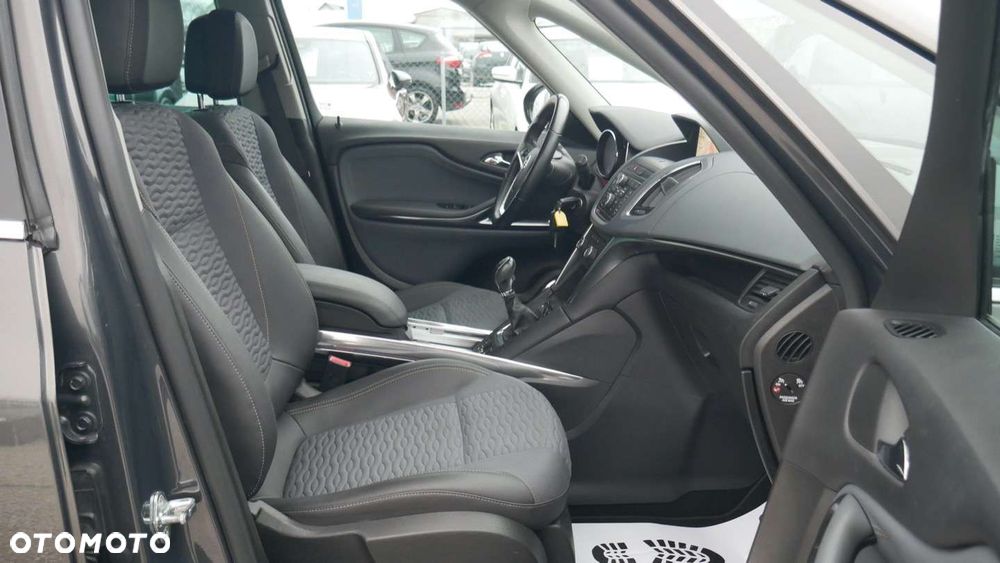 Opel Zafira - 13