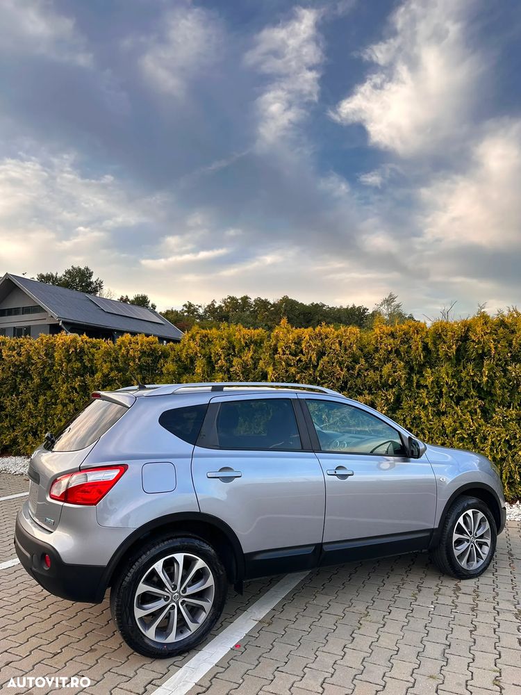 Nissan Qashqai 1.6 DCI TEKNA+ - 11