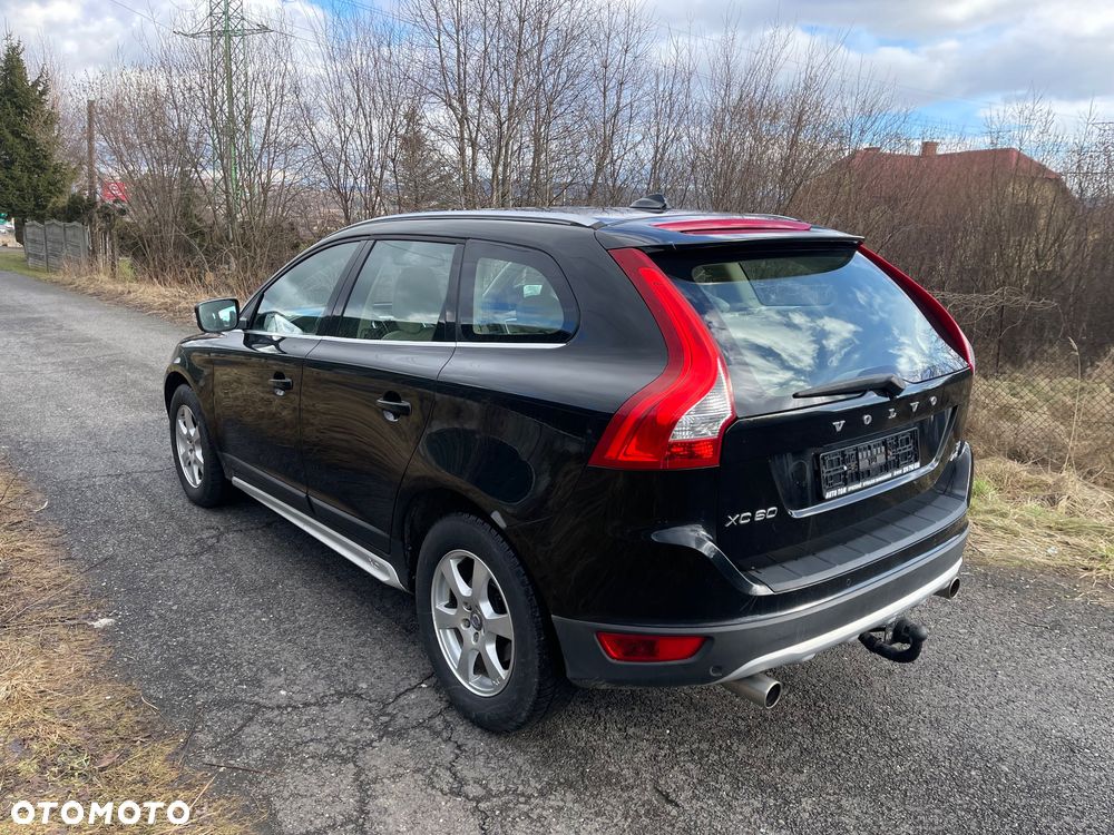 Volvo XC 60 D5 AWD Kinetic - 4