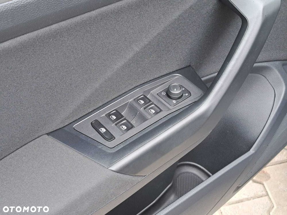 Volkswagen T-Roc 1.5 TSI Life DSG - 16