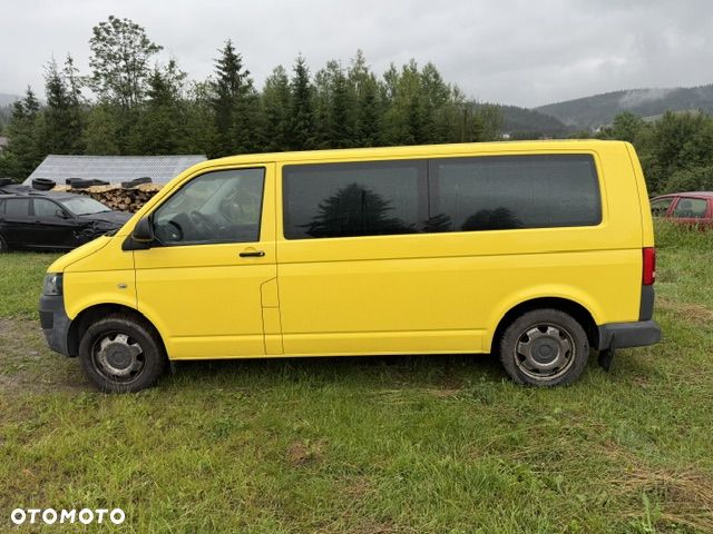 Volkswagen Caravelle - 26