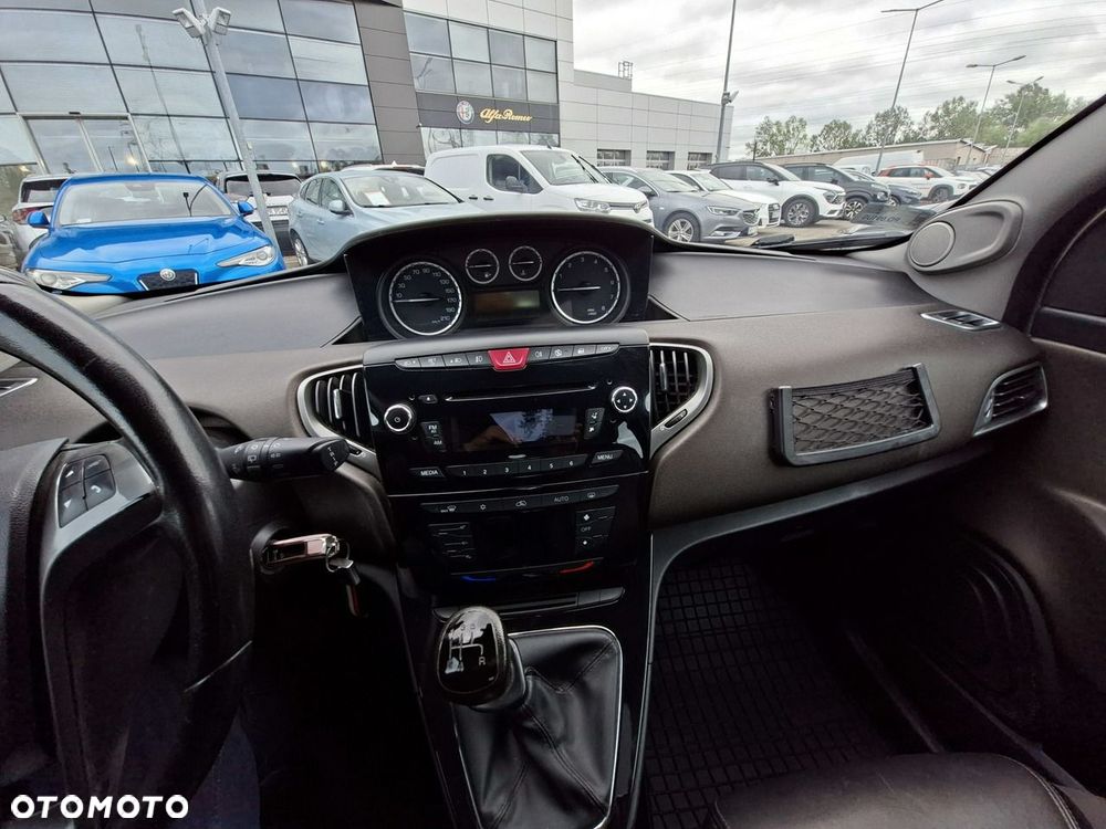 Lancia Ypsilon - 34