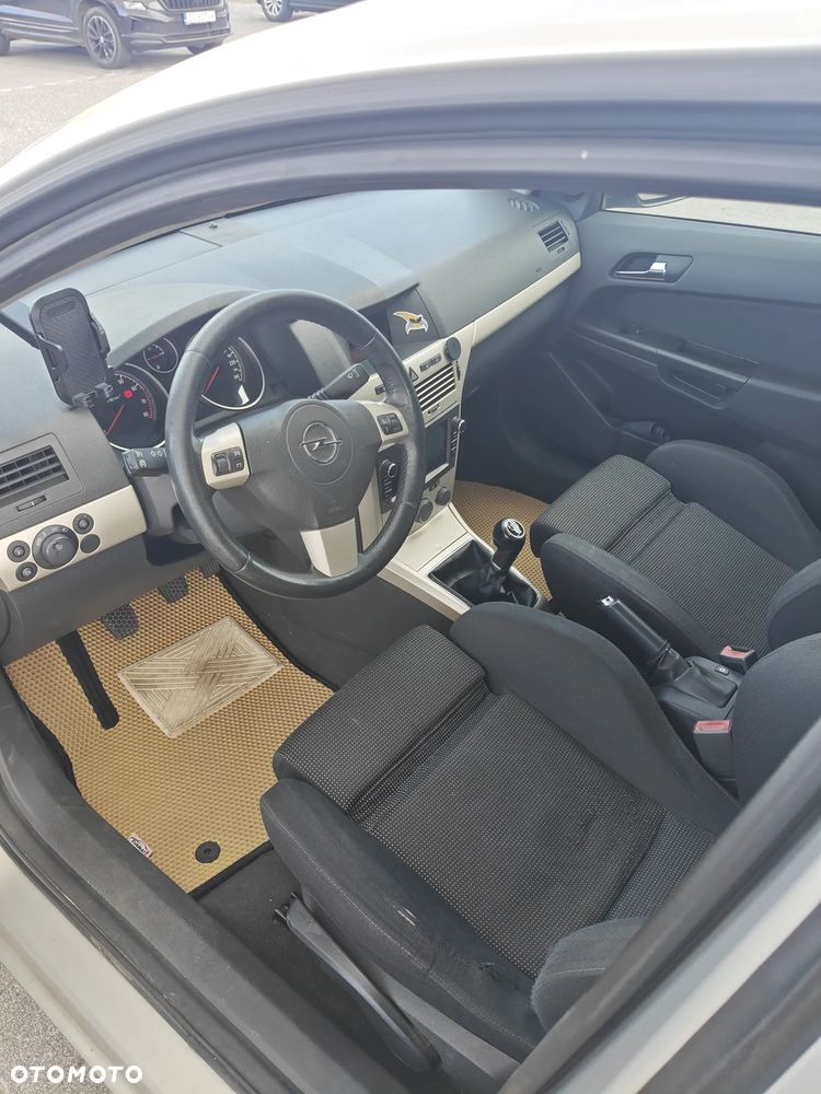 Opel Astra 1.6 - 12