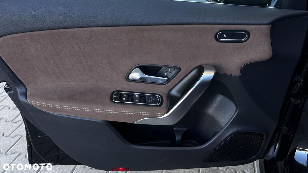 Mercedes-Benz Klasa A 200 AMG Line 7G-DCT - 10