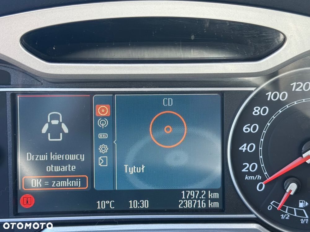 Ford Mondeo 2.0 Ambiente - 2