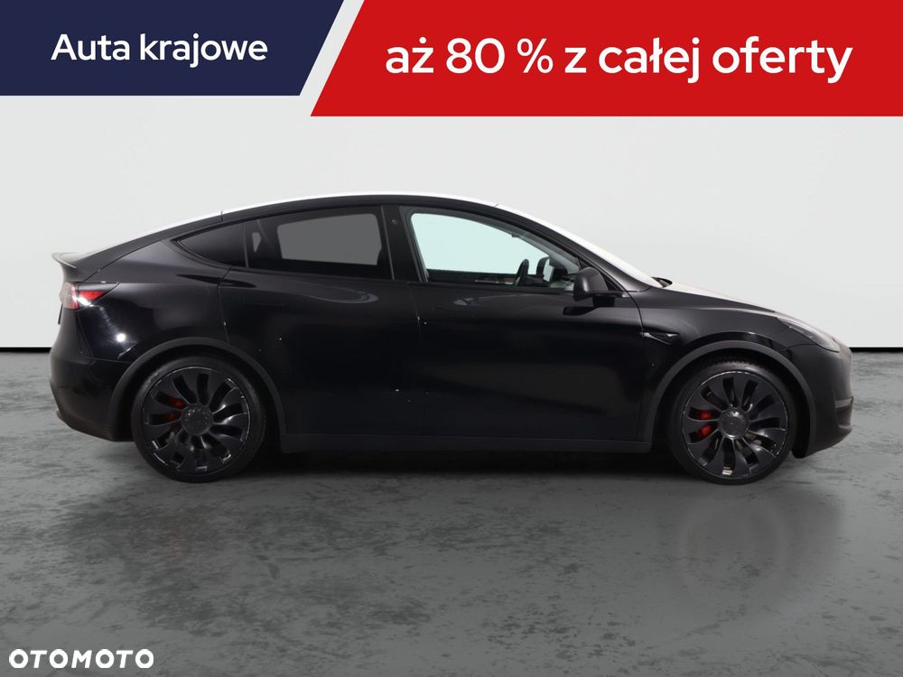 Tesla Model Y - 8
