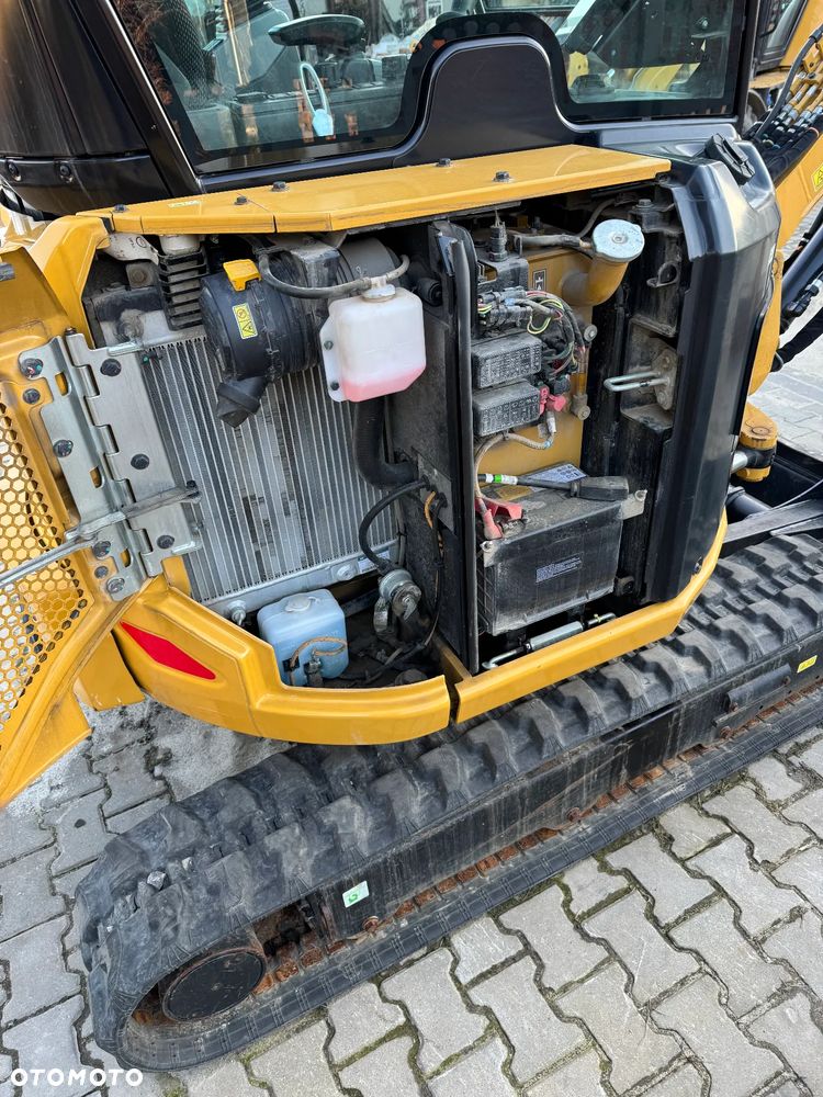 Caterpillar cat302,7 - 5