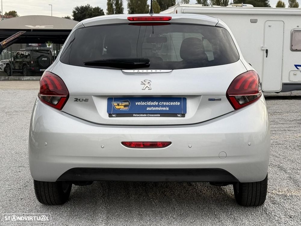 Peugeot 208 1.2 PureTech Style - 12