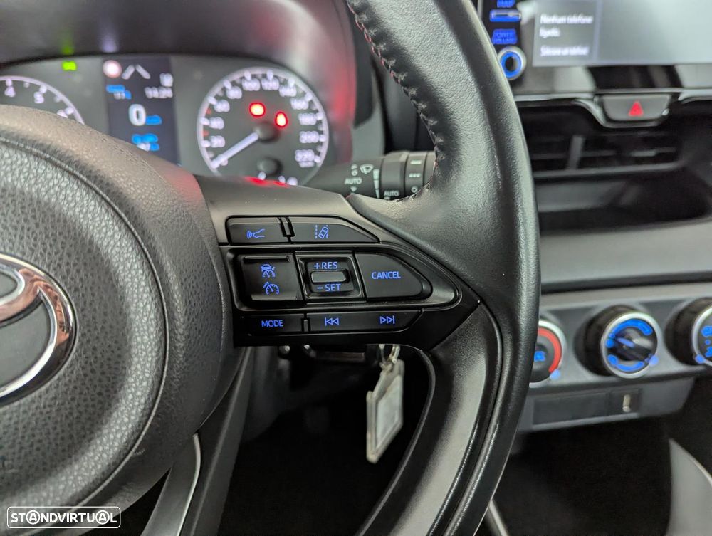 Toyota Yaris 1.5 VVT-i Comfort - 12