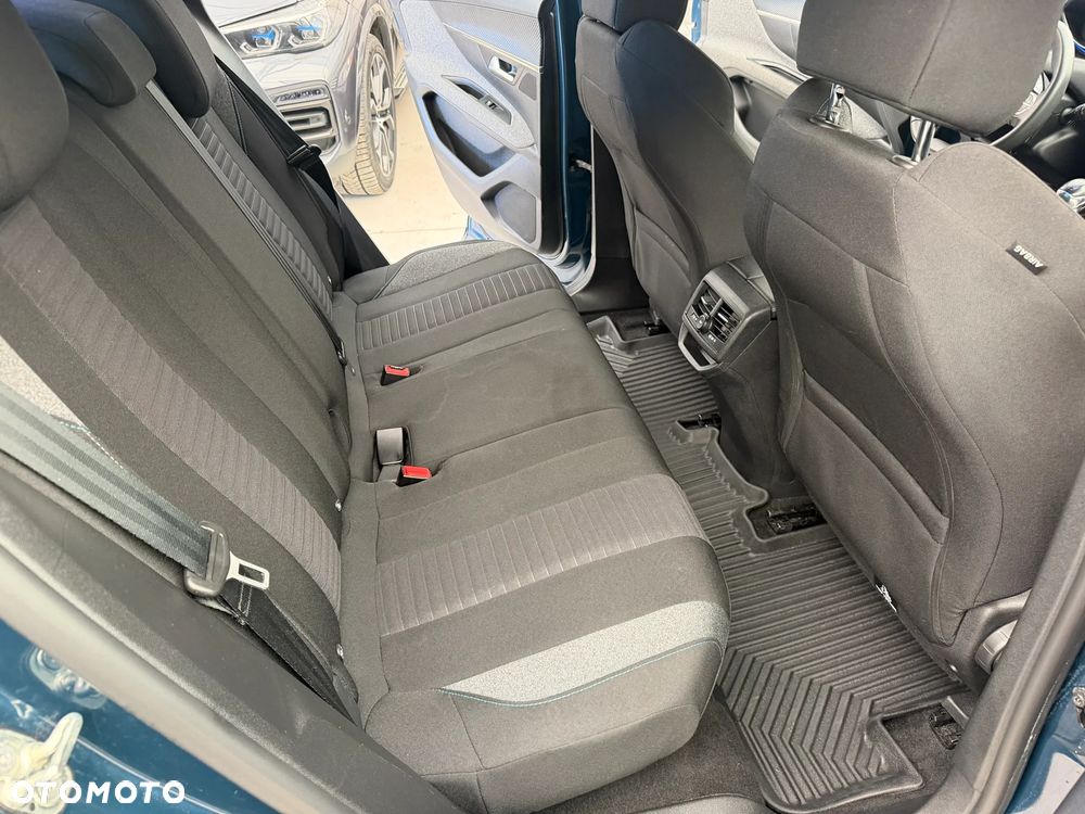 Peugeot 3008 1.2 PureTech Allure Pack S&S - 9