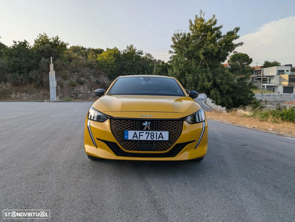 Peugeot e-208 50 kWh GT — fotografia 5