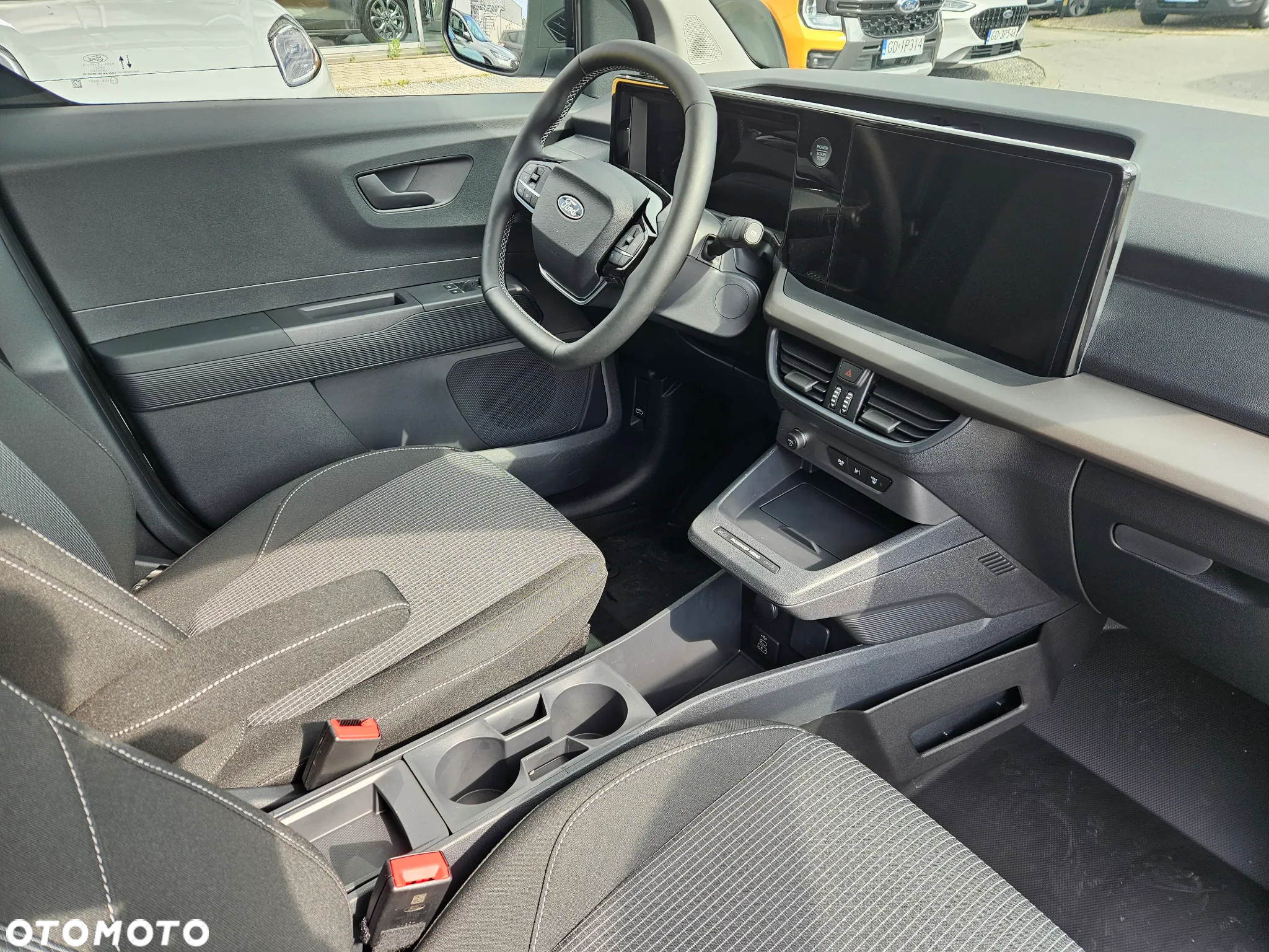 Ford E-Transit Courier - 11
