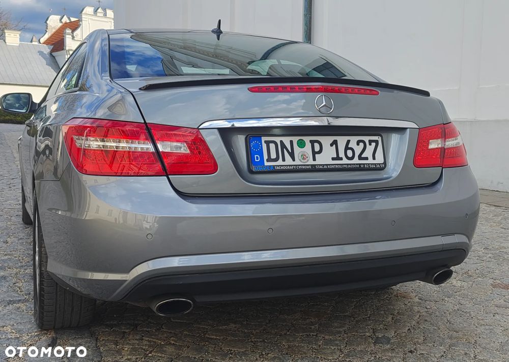 Mercedes-Benz Klasa E 350 CDI DPF BlueEFFICIENCY 7G-TRONIC Avantgarde - 5