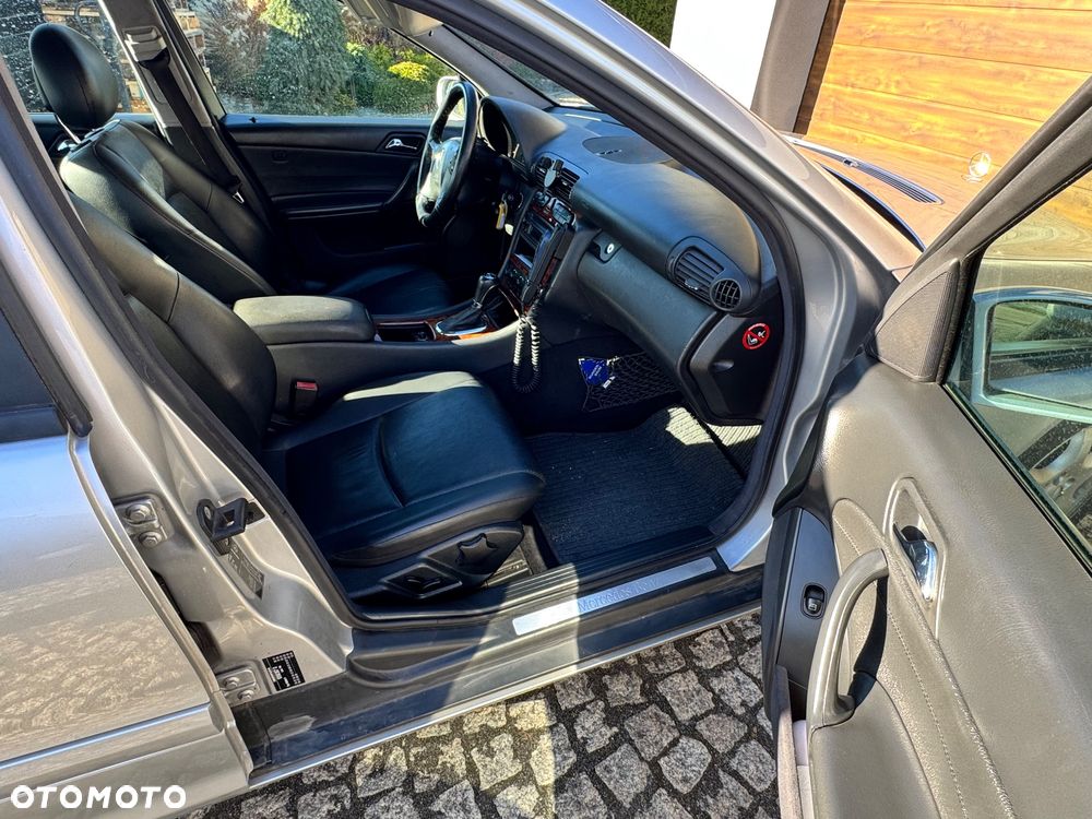 Mercedes-Benz Klasa C - 25