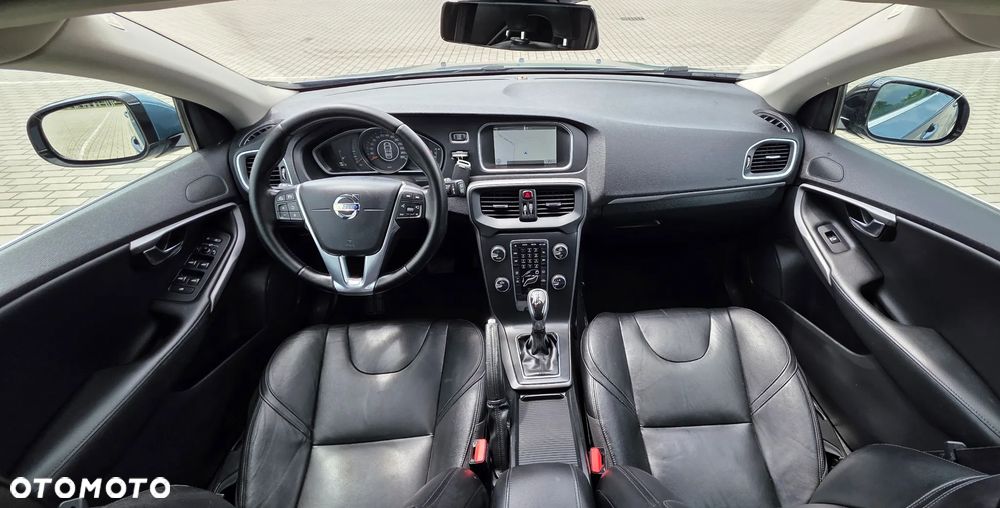 Volvo V40 D3 Momentum - 17