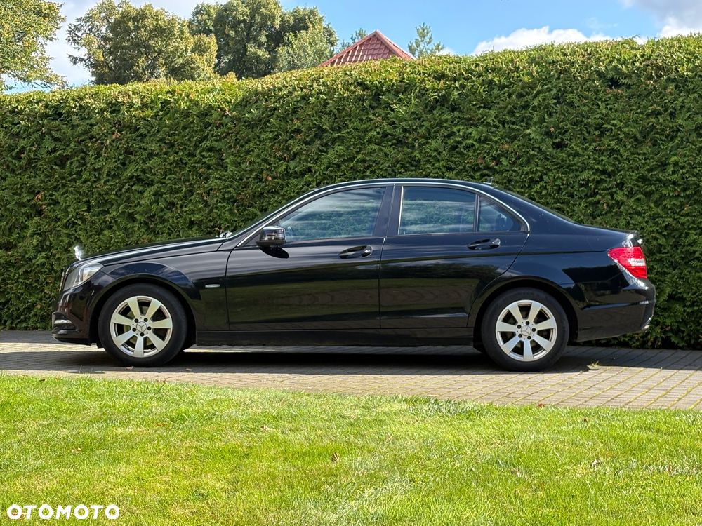 Mercedes-Benz C-Class 2011 photo 5