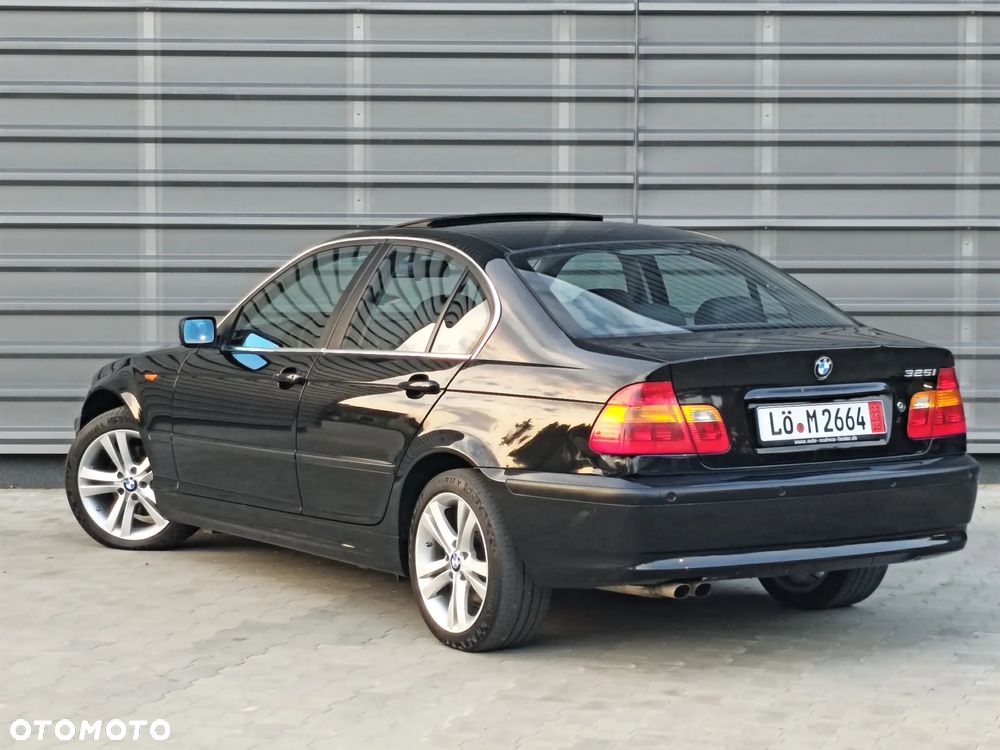 BMW Seria 3 325i Edition Exclusive - 21