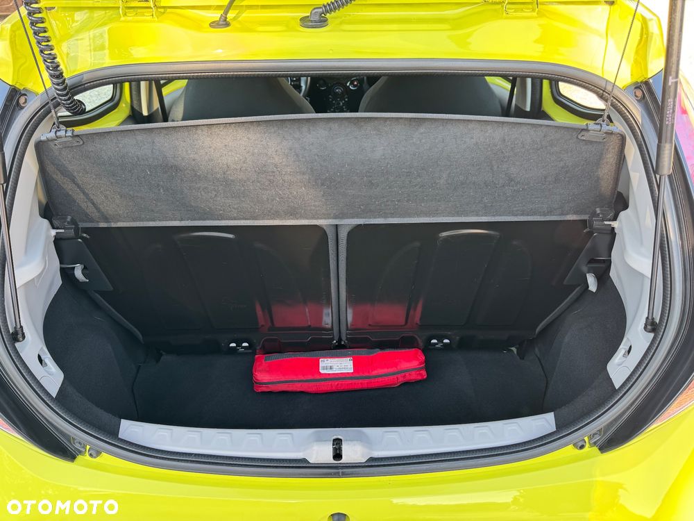 Toyota Aygo x mit x-business Paket - 17
