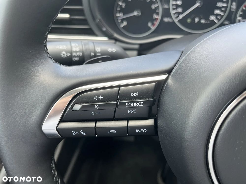 Mazda 3 2.0 mHEV Centre-Line - 16