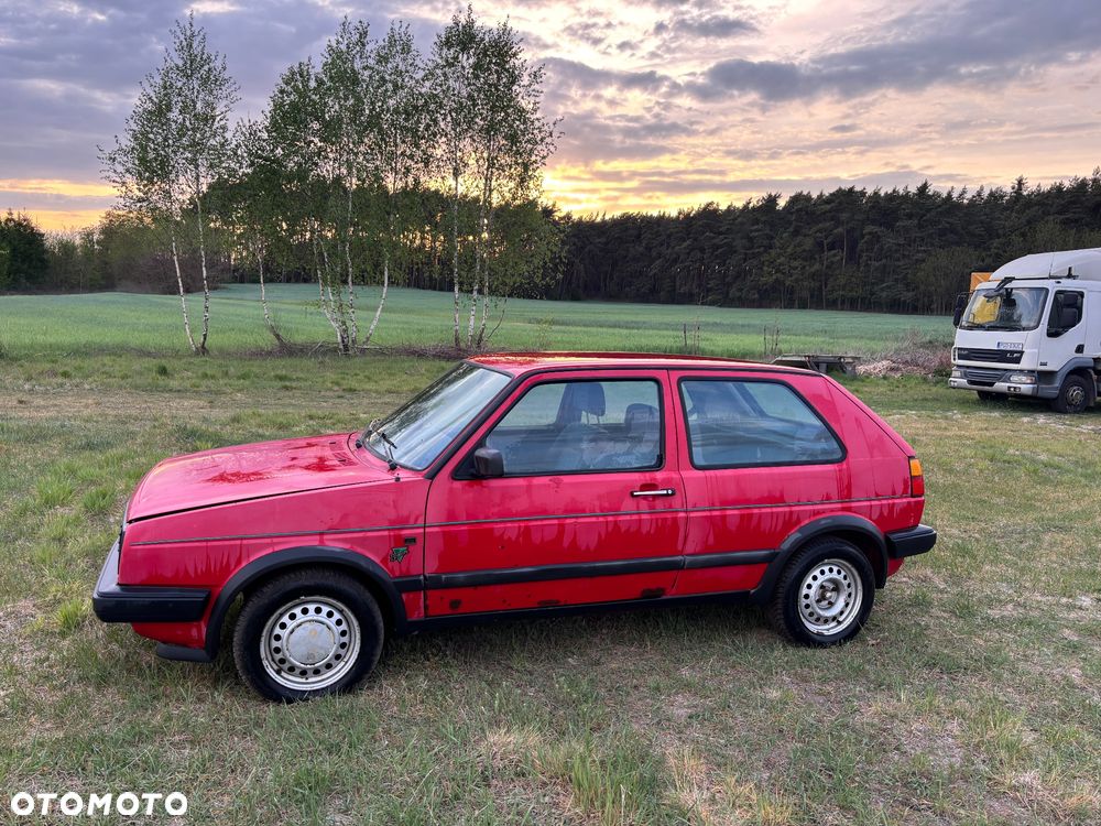 Volkswagen Golf 1.3 - 2