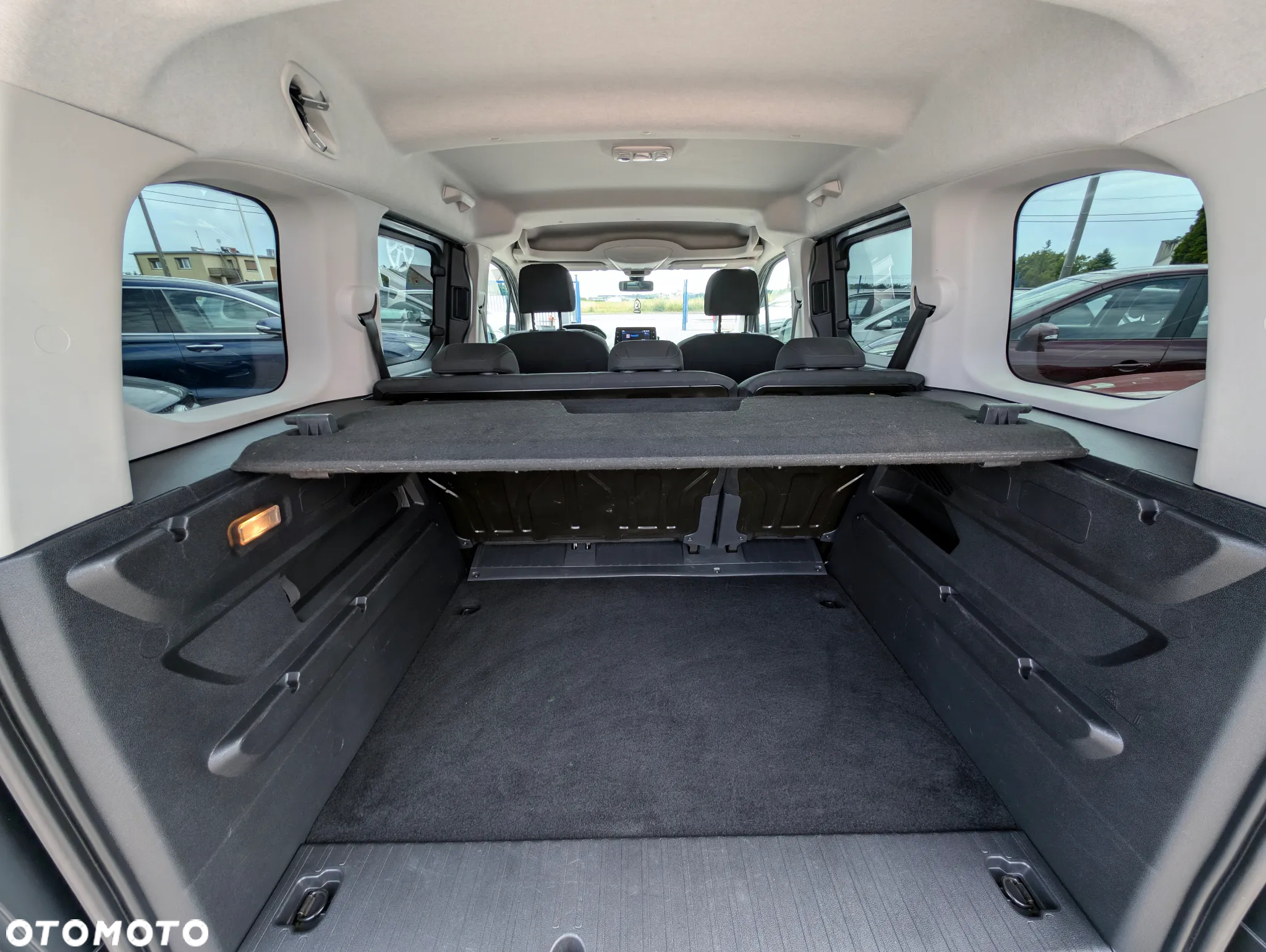 Peugeot Rifter 1.5 BlueHDI Active - 14
