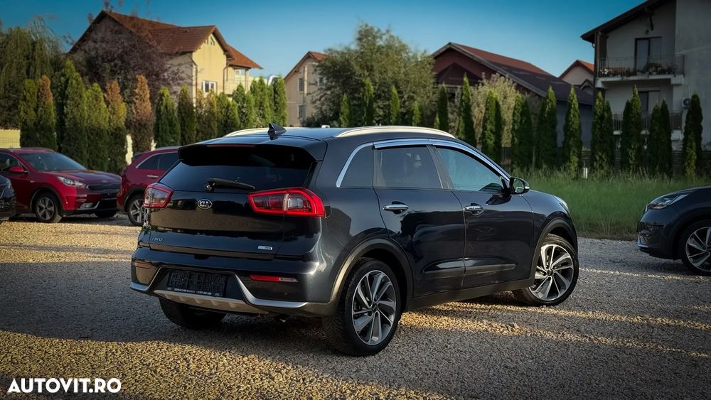 Kia Niro 1.6 GDI 2WD Aut. Vision - 3