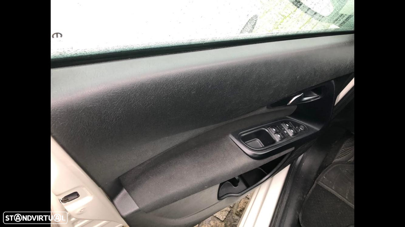 Fiat Tipo 1.3 M-Jet Easy - 2
