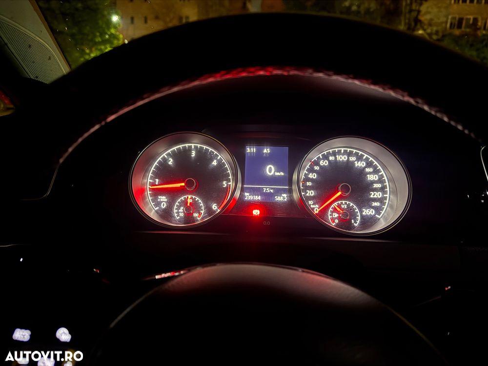 Volkswagen Golf - 13