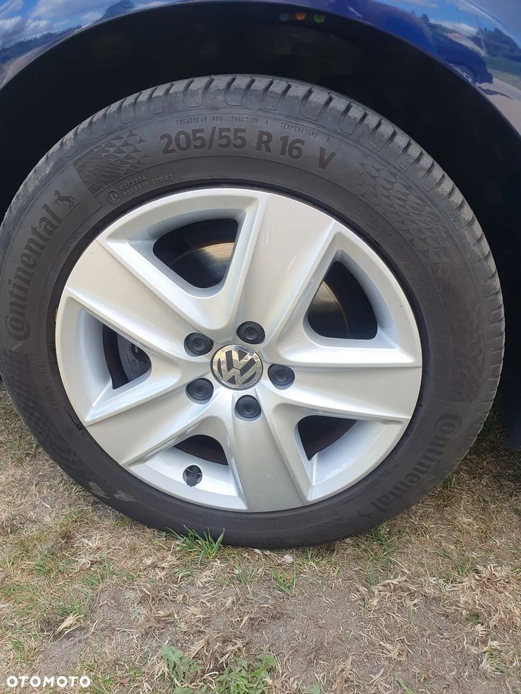 Volkswagen Golf 1.6 Comfortline - 23