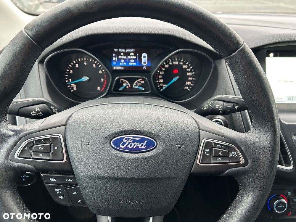 Ford Focus 1.0 EcoBoost Start-Stopp-System TITANIUM STYLE - 12