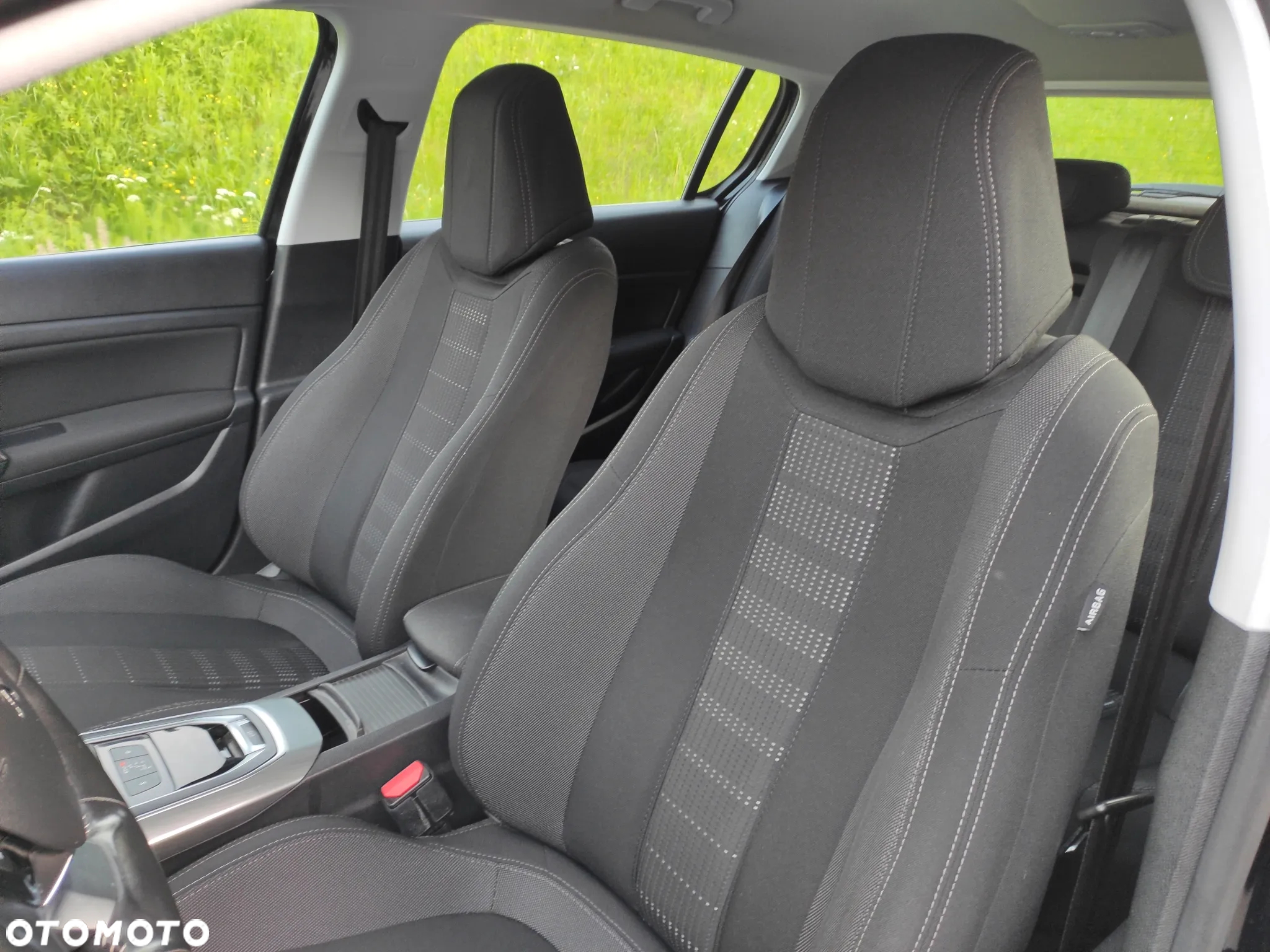 Peugeot 308 1.2 PureTech Allure S&S - 19