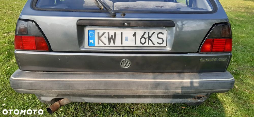 Volkswagen Golf 1.6 - 10