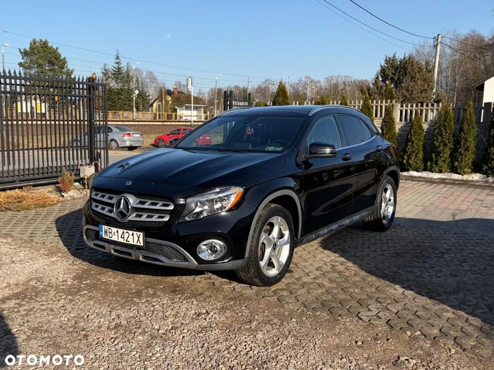 Mercedes-Benz GLA 250 4Matic 7G-DCT UrbanStyle Edition - 2
