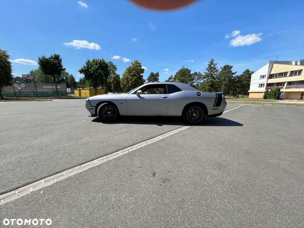 Dodge Challenger 6.4 Scat Pack - 7