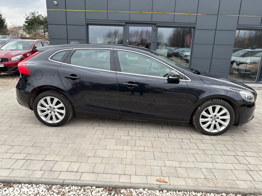 Volvo V40 D2 - 17