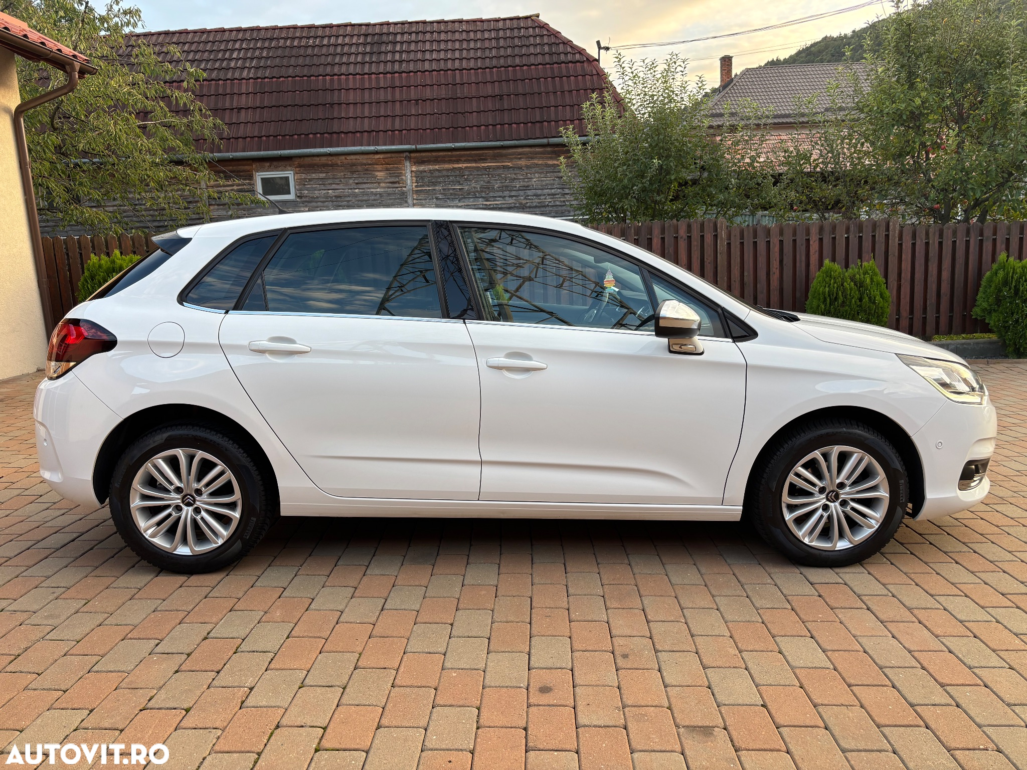 Citroën C4 PureTech 110 Selection - 10