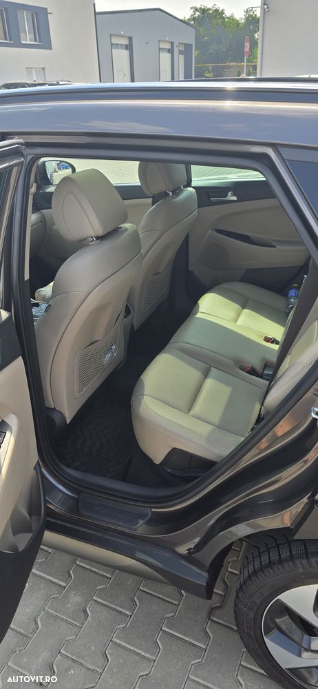 Hyundai Tucson 2.0 CRDI 4WD 6AT Luxury Pack+ - 19