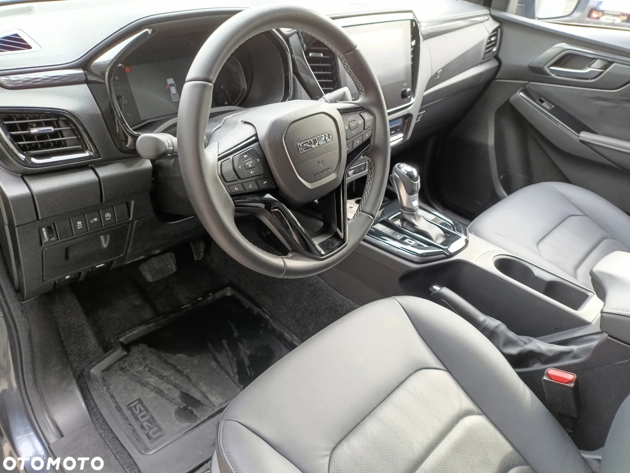 Isuzu D-Max 1.9 DC LSE - 11