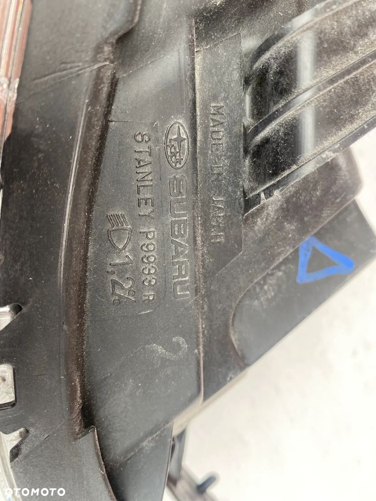 lampa subaru XV crosstrek prawa eu eu cała - 5