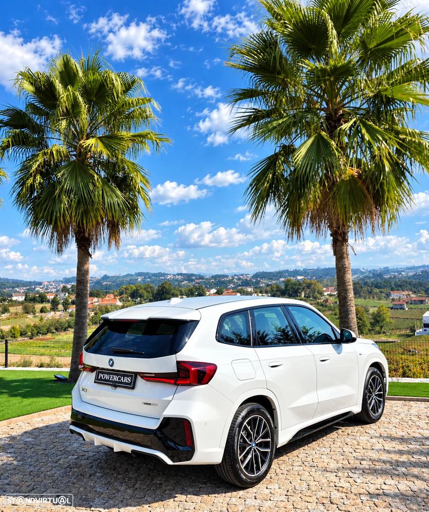 BMW iX1 xDrive30 M Sport Pack - 9