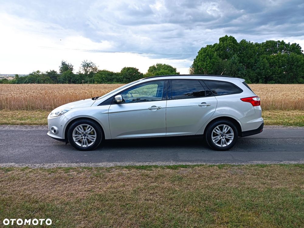 Ford Focus 1.6 TDCi DPF SYNC Edition - 32