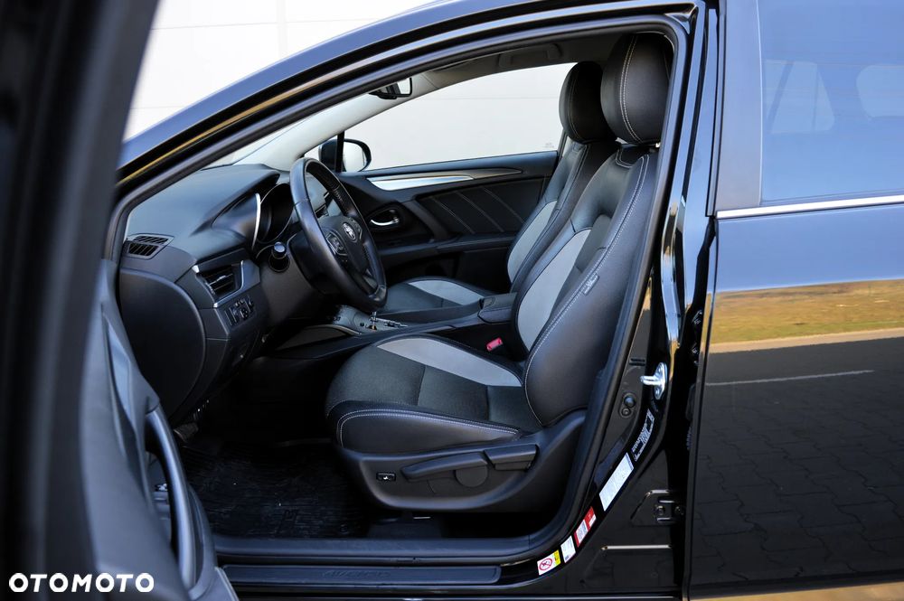 Toyota Avensis 2.0 Prestige MS - 6